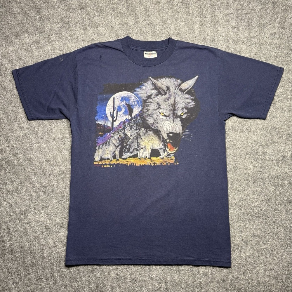 Vintage 1990s wolf graphic t-shirt Wolf Pack Size Medium